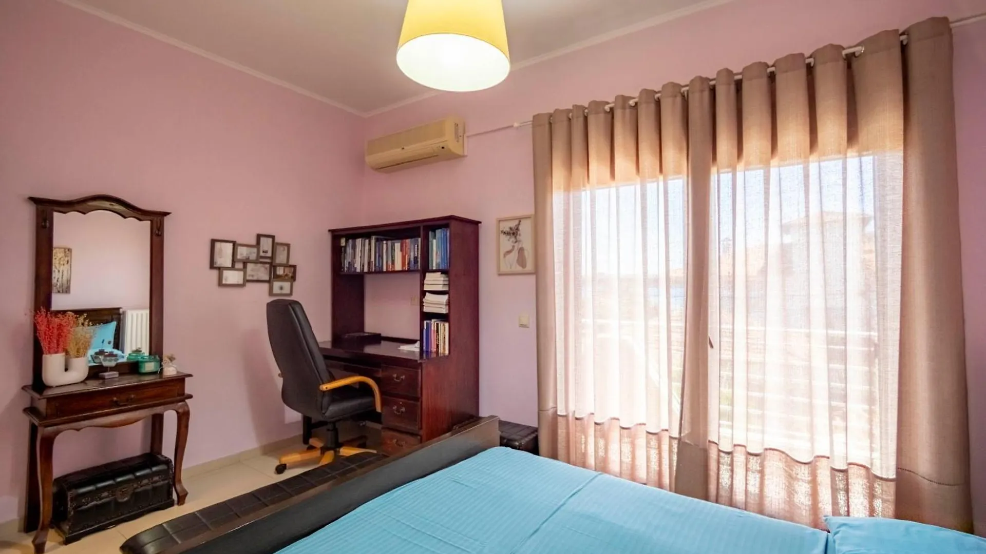 Apartment The House Next To The Canal ! Nea Moudania Greece